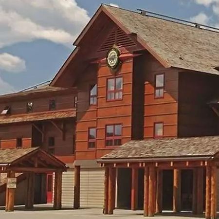 Old Faithful Snow Lodge Экстерьер фото