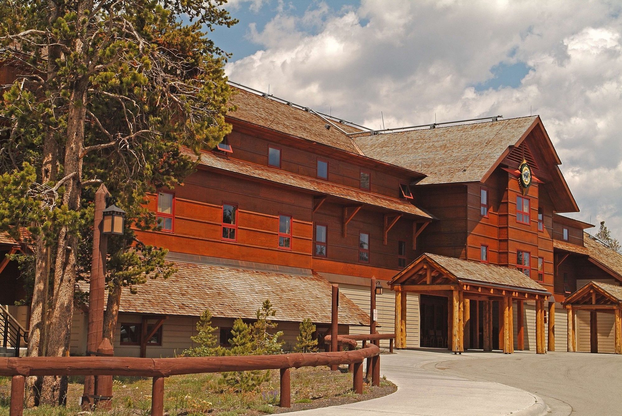 Old Faithful Snow Lodge Экстерьер фото