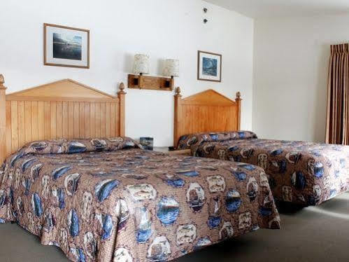 Old Faithful Snow Lodge Экстерьер фото