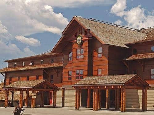Old Faithful Snow Lodge Экстерьер фото